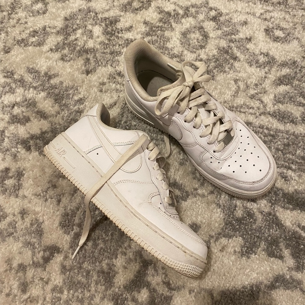 Nike Air Force 1 size 7.5